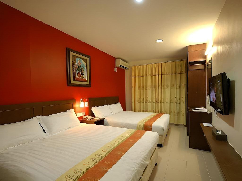 photo 6106965375317642000 y